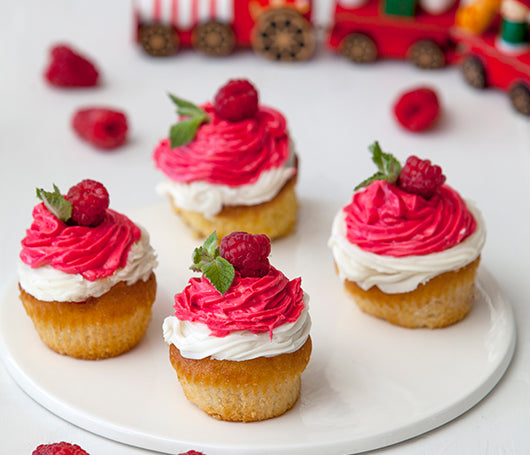 ALMOND AND RASPBERRY FROSTED MINI-CAKES